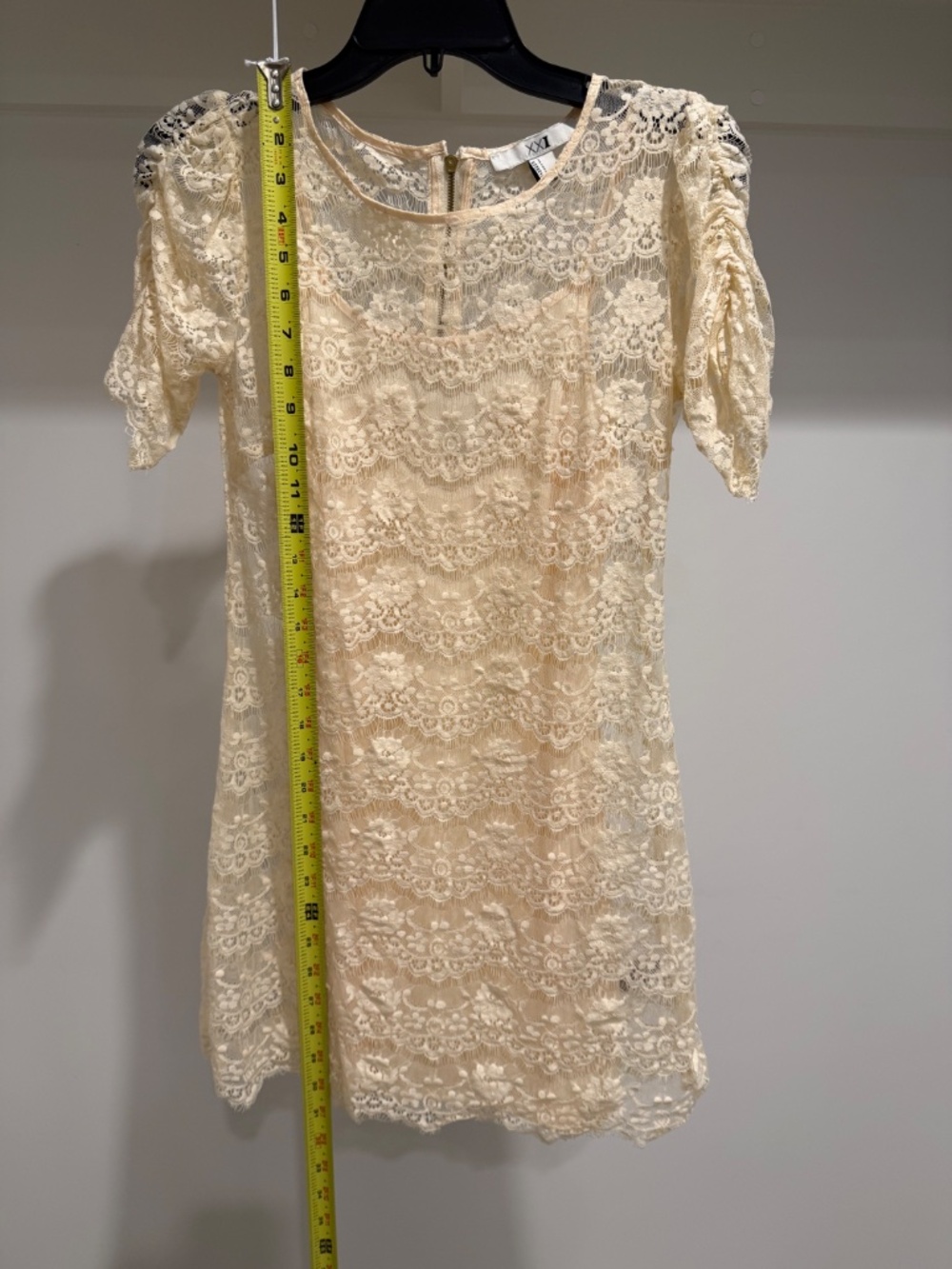 Forever 21 Cream Lace Dress S Puff Sleeve Lined Feminine Romantic Cottagecore